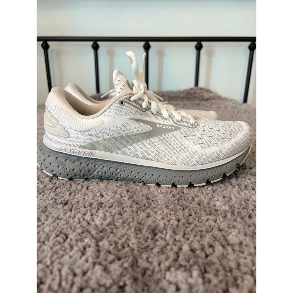 Brooks Glycerin 18 Women's Size 9 White Grey Running Walking Gym Shoes Athletic